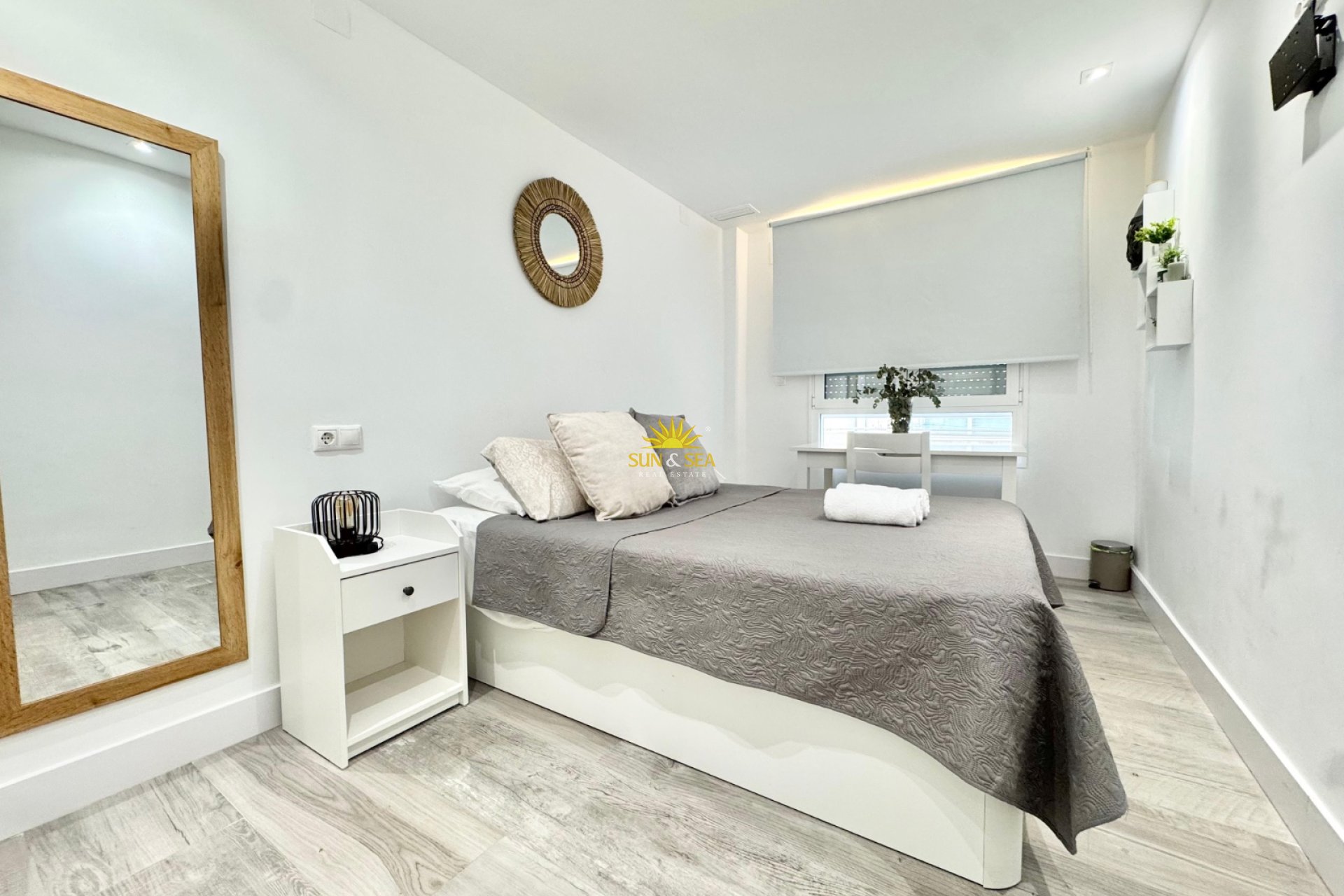 Long Term Rental - Apartment - Torrevieja - Playa del Acequión