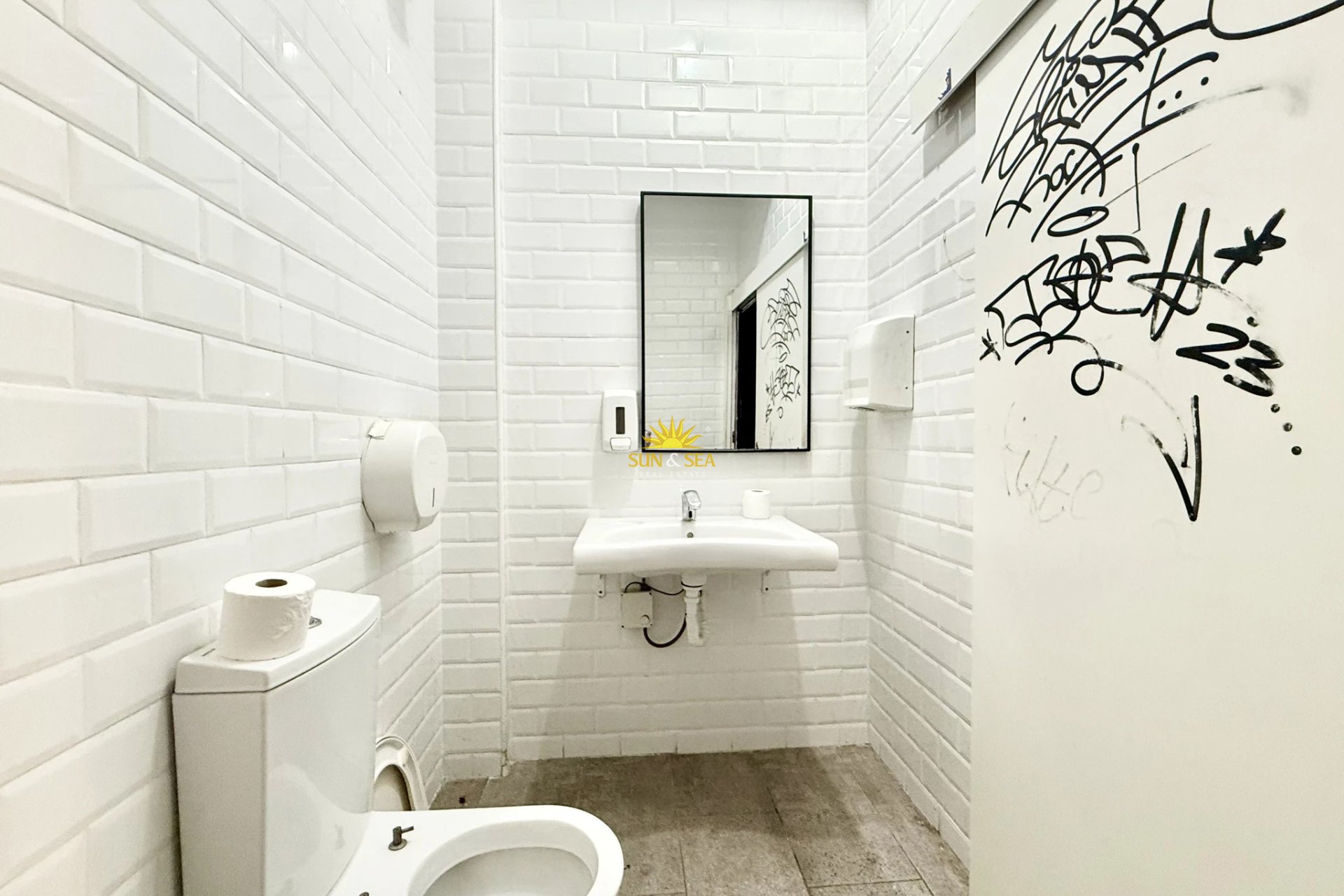 Long Term Rental - Commercial - Torrevieja - Centro