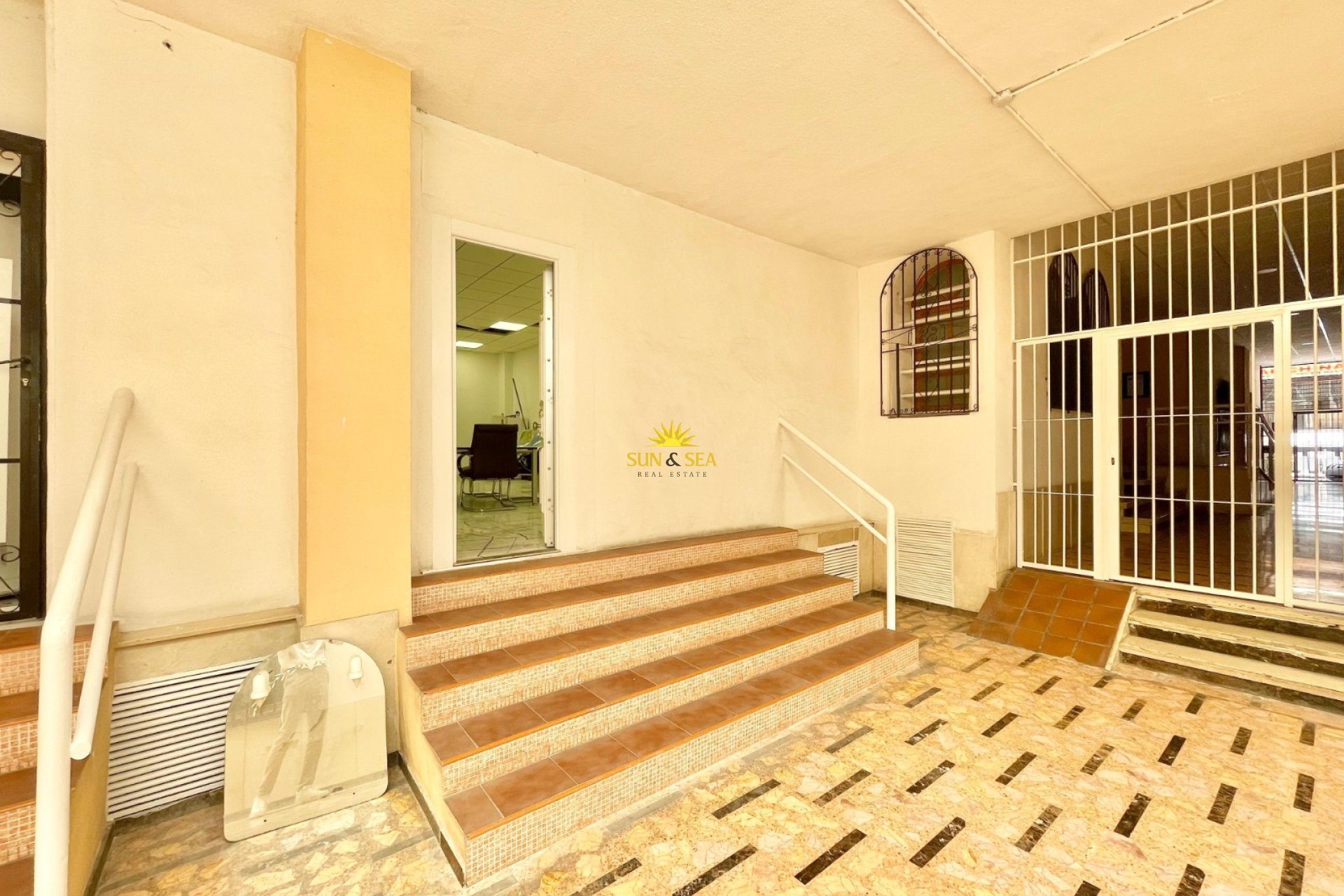 Long Term Rental - Commercial - Torrevieja - Curva del Palangre