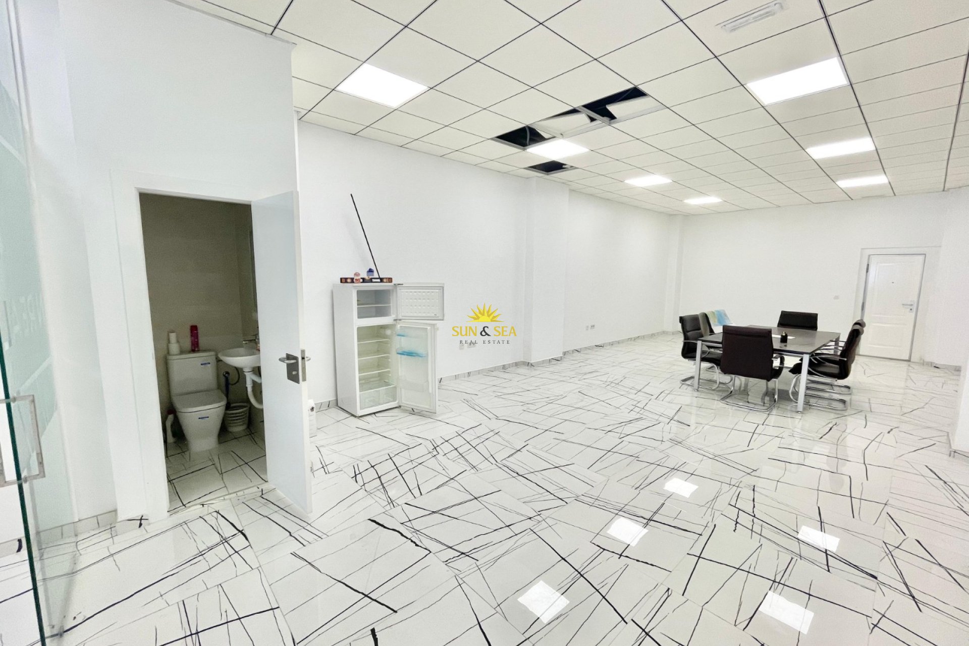 Long Term Rental - Commercial - Torrevieja - Curva del Palangre