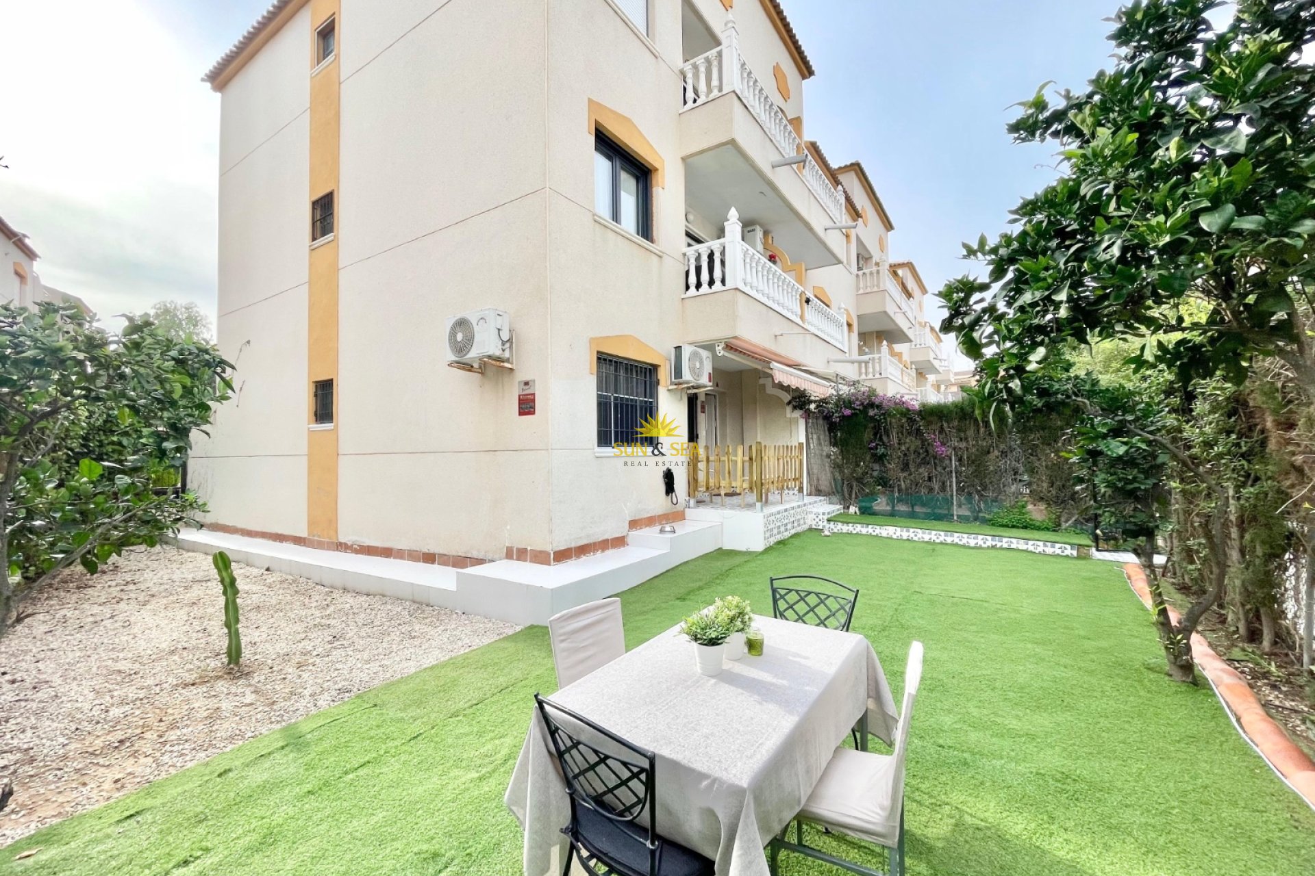 Long Term Rental - Ground Floor - Torrevieja - Punta prima