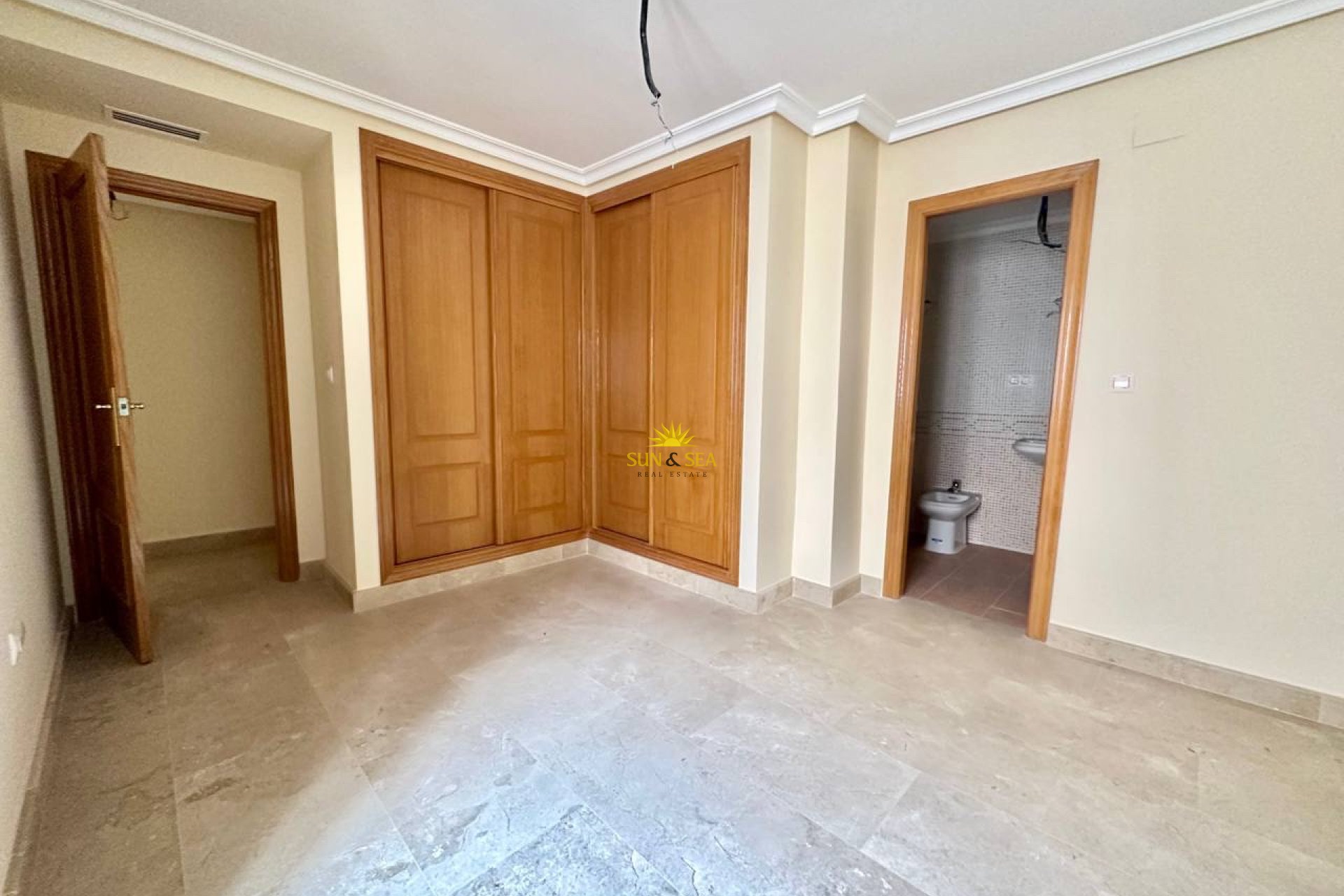 Long Term Rental - Penthouse - Torrevieja - Centro