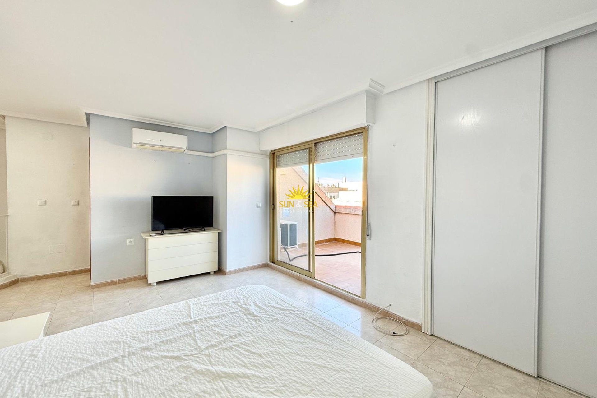 Long Term Rental - Penthouse - Torrevieja - Playa de El Cura