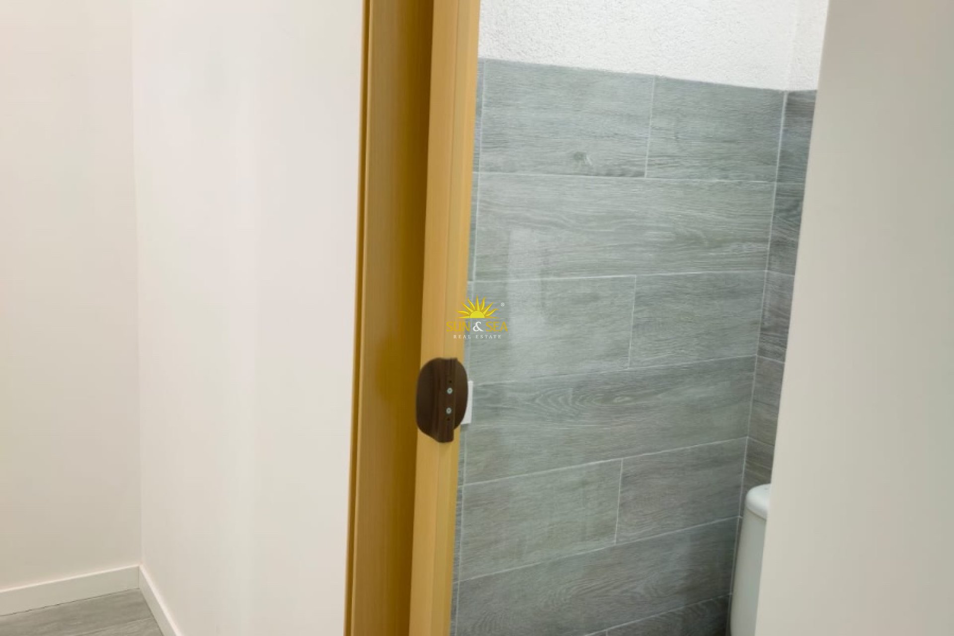 Long Term Rental - Studio apartment - Alicante (Alacant)