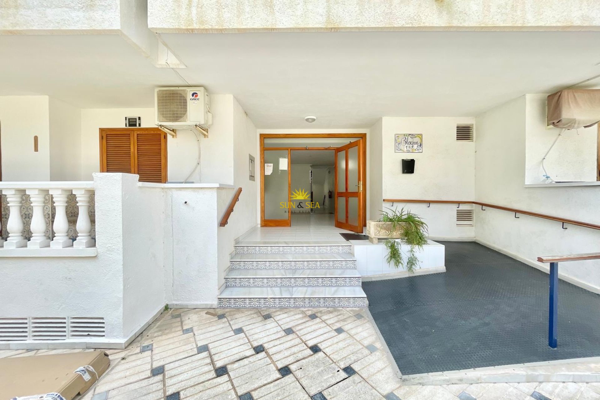 Long Term Rental - Studio apartment - Torrevieja - La Mata