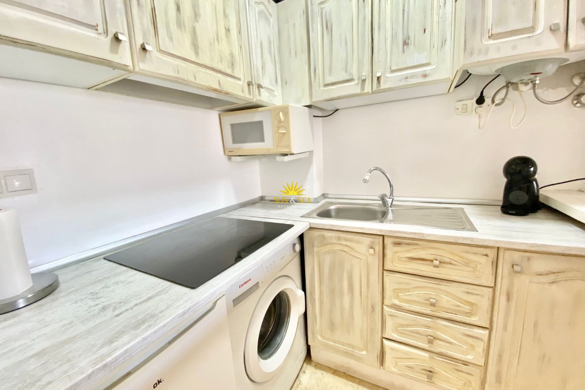 Long Term Rental - Studio apartment - Torrevieja - Playa de los Locos
