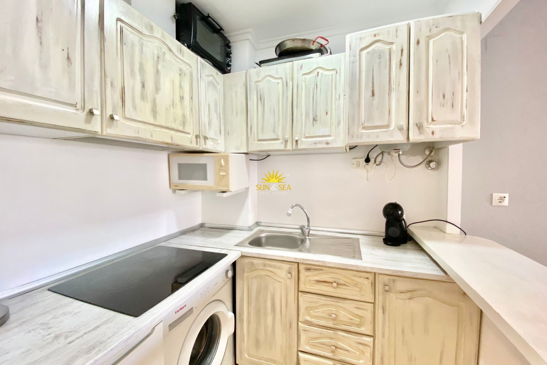 Long Term Rental - Studio apartment - Torrevieja - Playa de los Locos