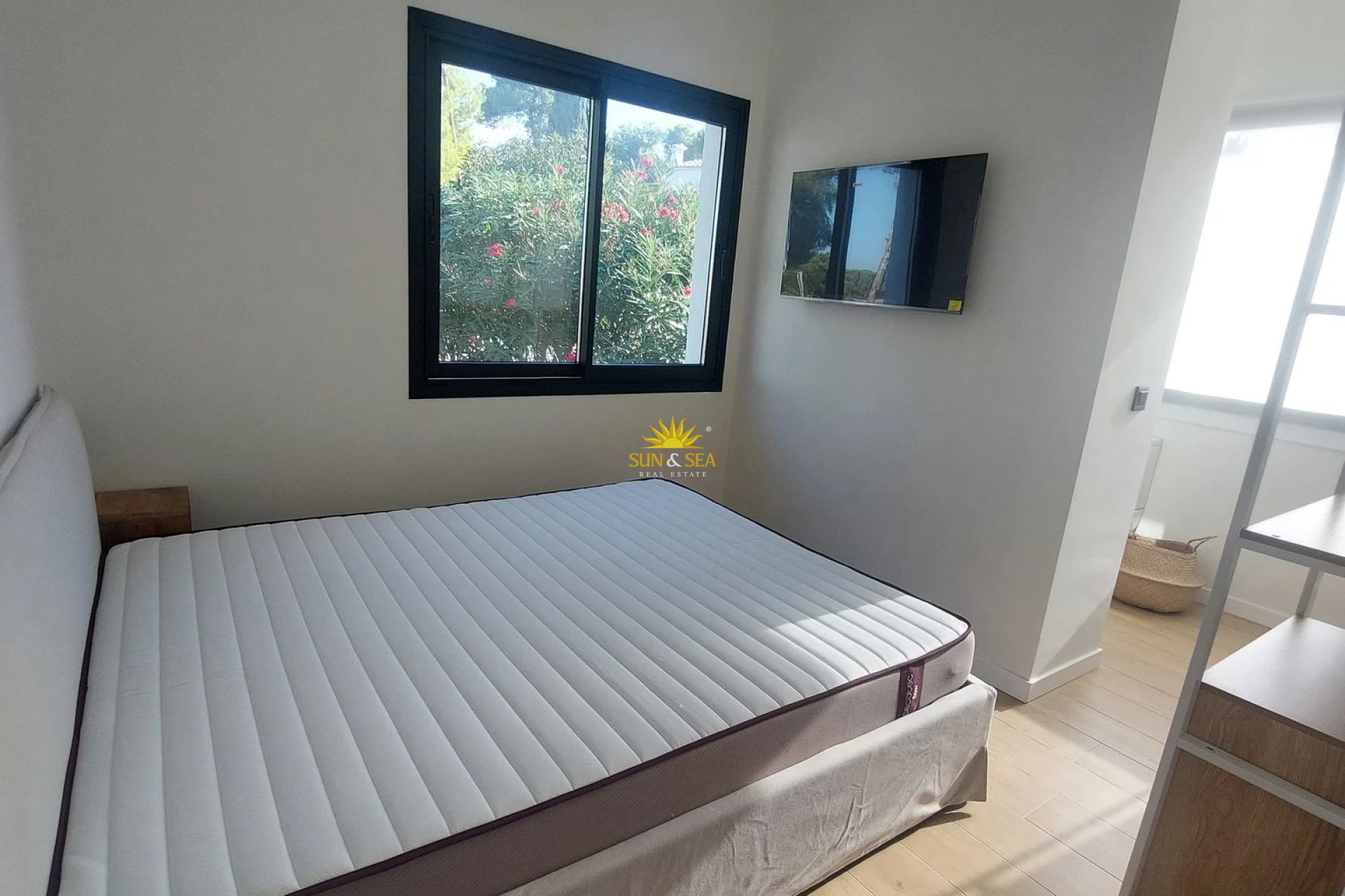 Long Term Rental - Townhouse - Alicante (Alacant)