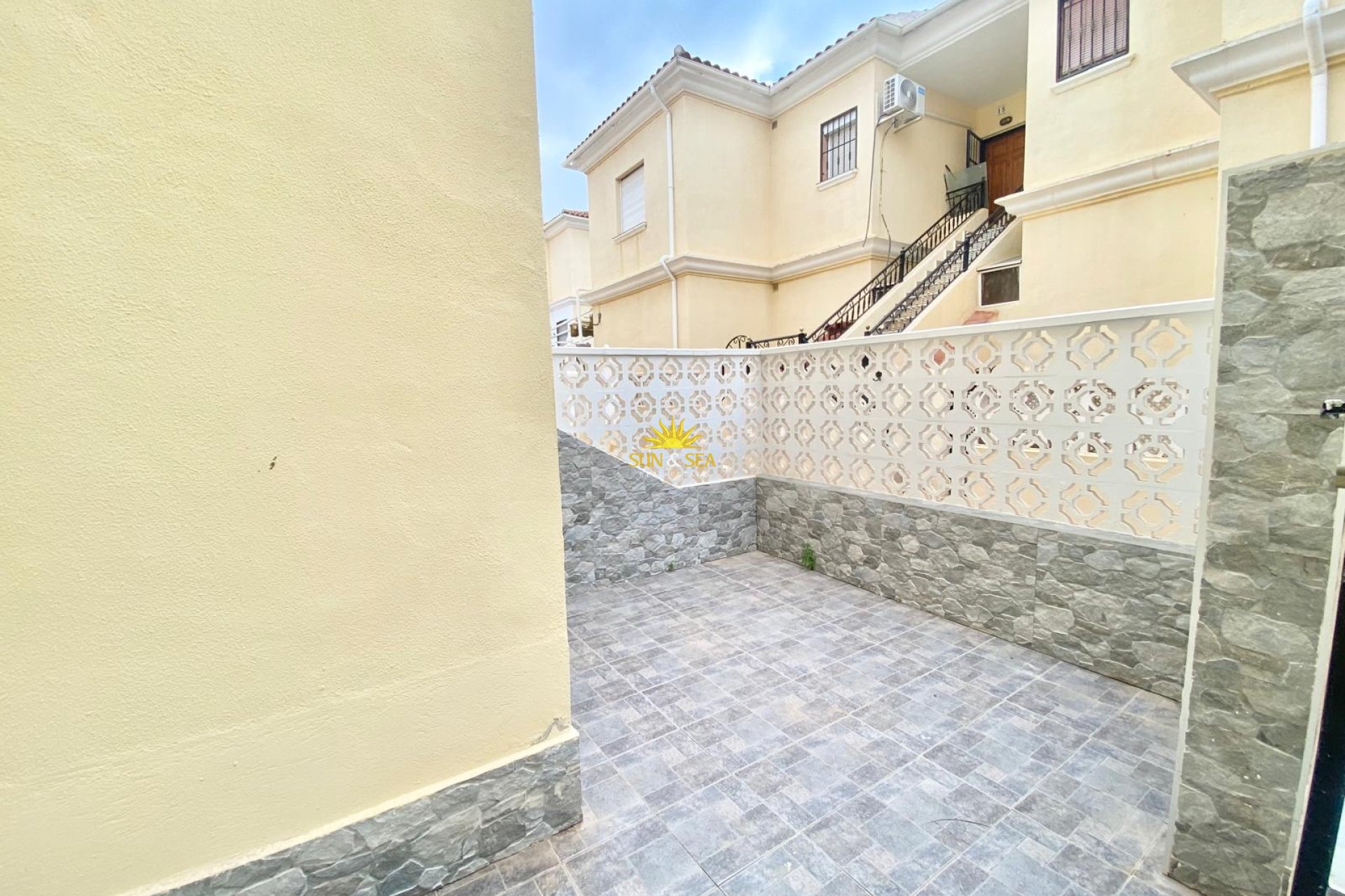 Long Term Rental - Townhouse - Torrevieja - Aguas Nuevas