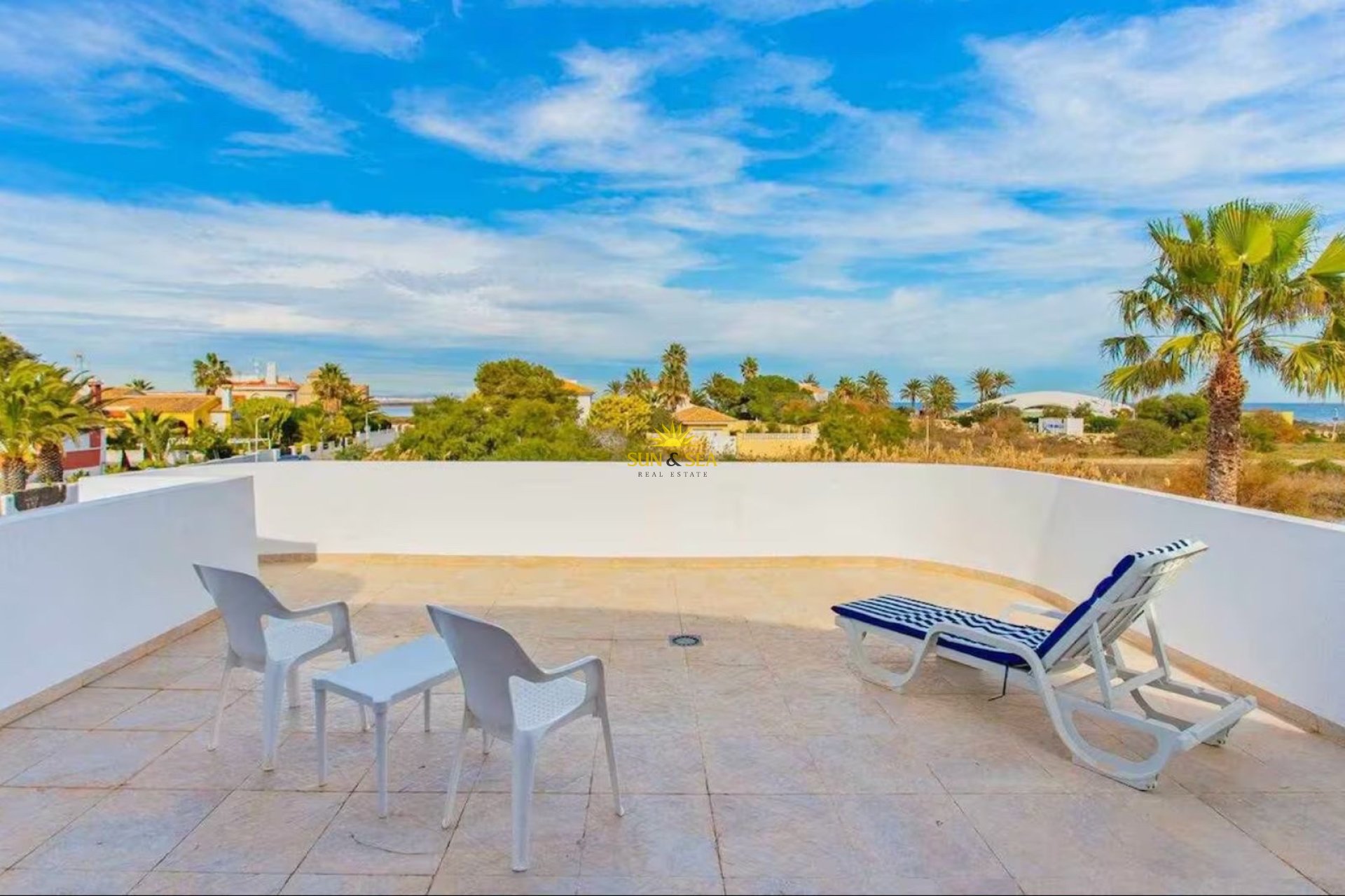 Long Term Rental - Villa - La Manga del Mar Menor - Zona Urbanización Veneziola Golf