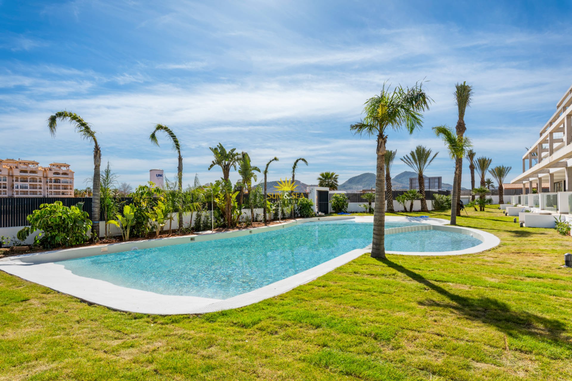 Neue Gebäude - Penthouse - Islas Menores