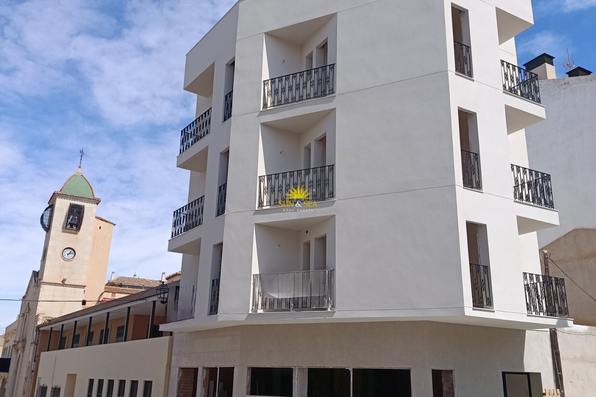 Neue Gebäude - Wohnung - Bigastro