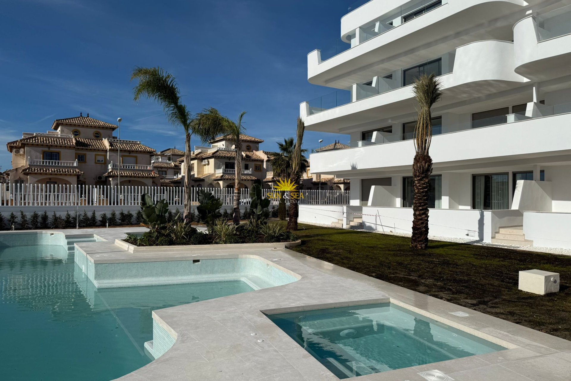 Nouvelle construction - ground-floor - Cabo Roig