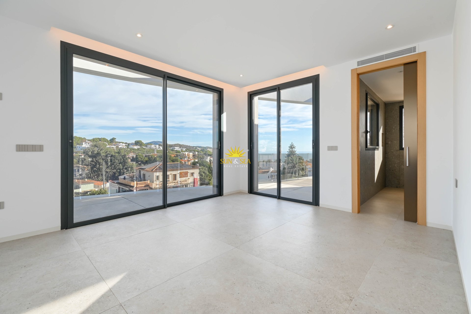 Новое здание - Villa - Benissa