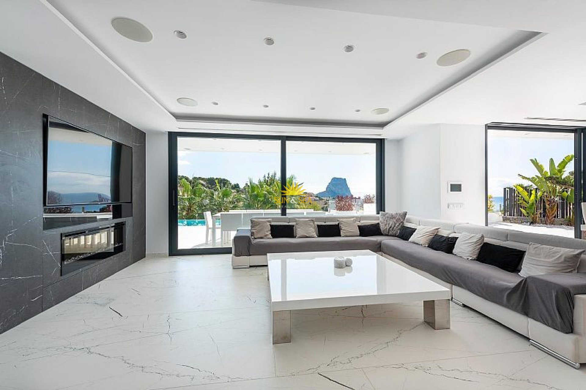 Новое здание - Villa - Calpe