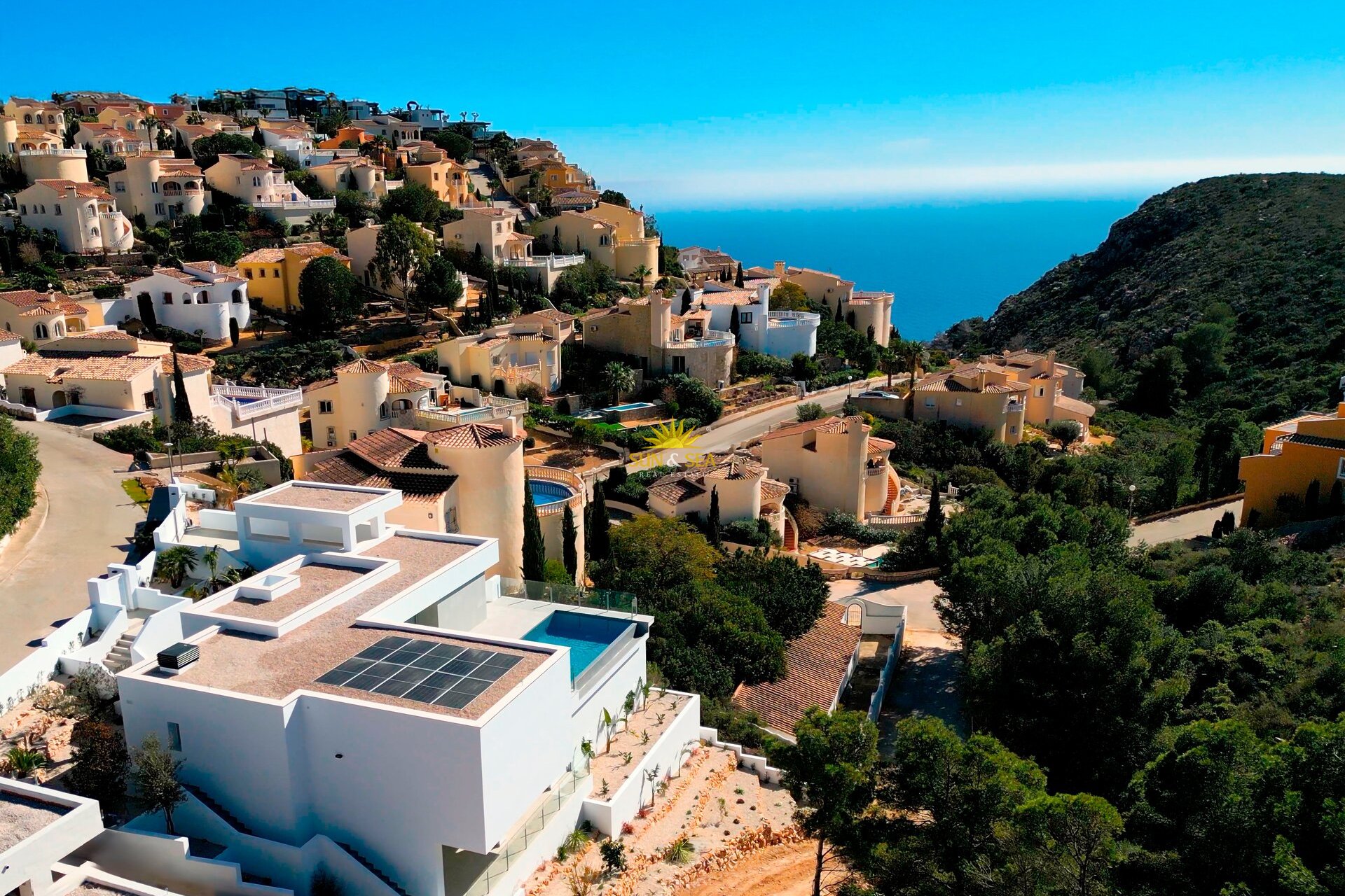 Новое здание - Villa - Cumbre del sol
