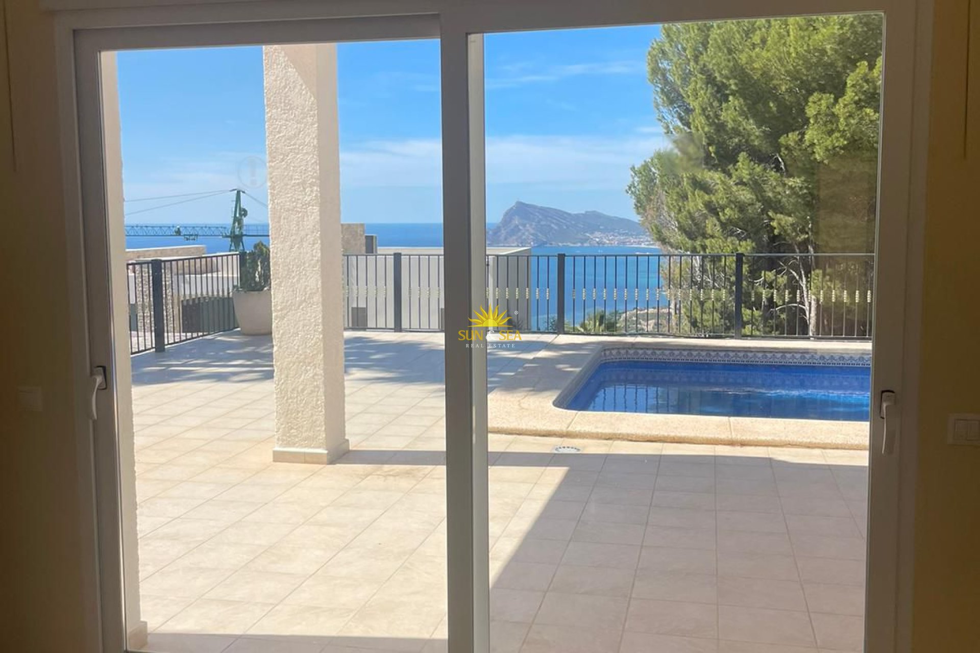 Obra nueva - Chalet - Altea