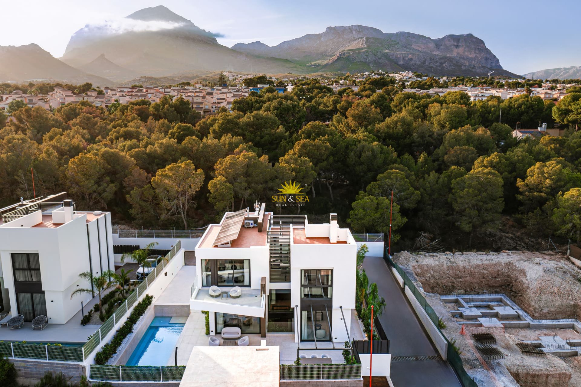 Obra nueva - Chalet - La Nucía