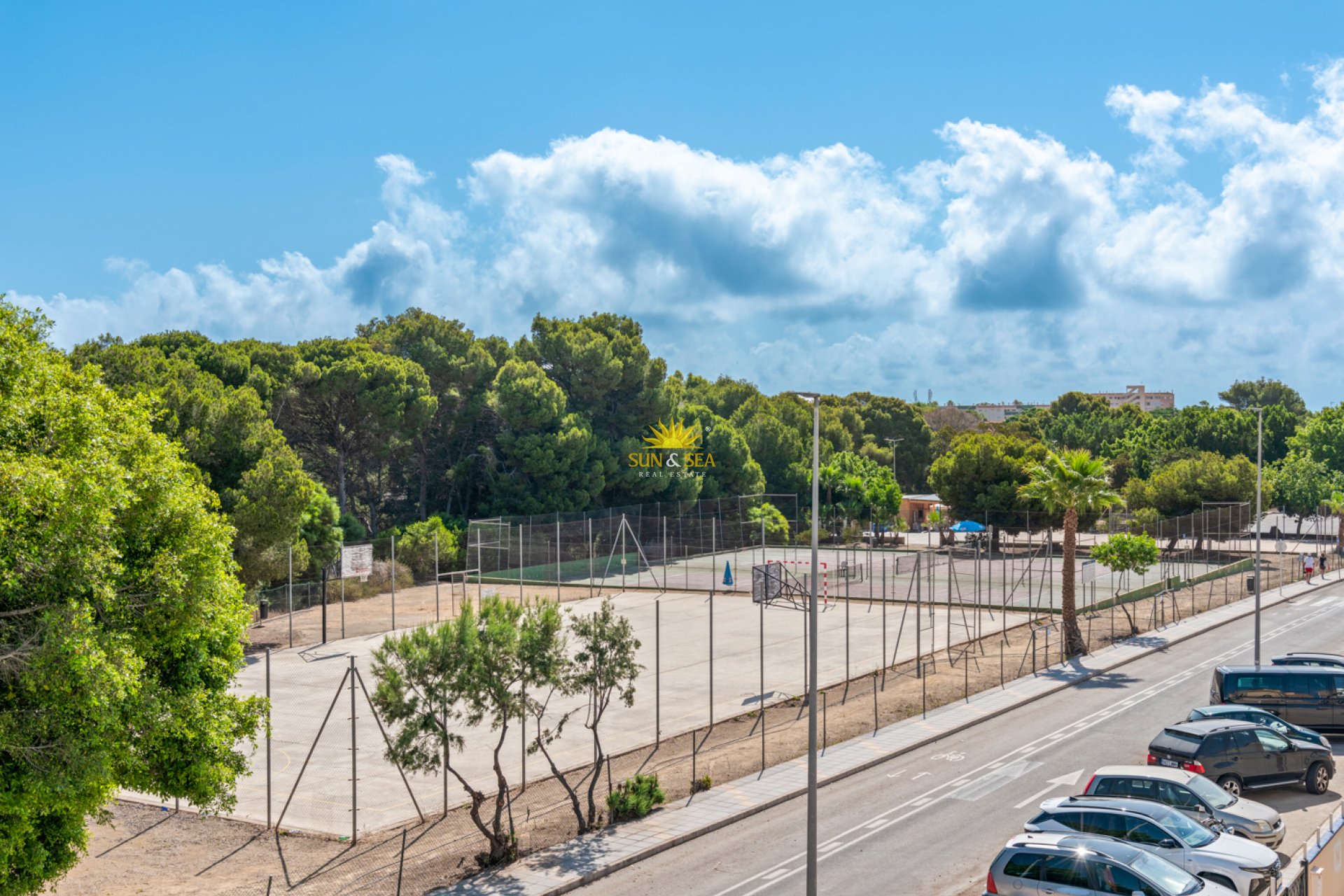 Obra nueva - Chalet - Mil Palmeras