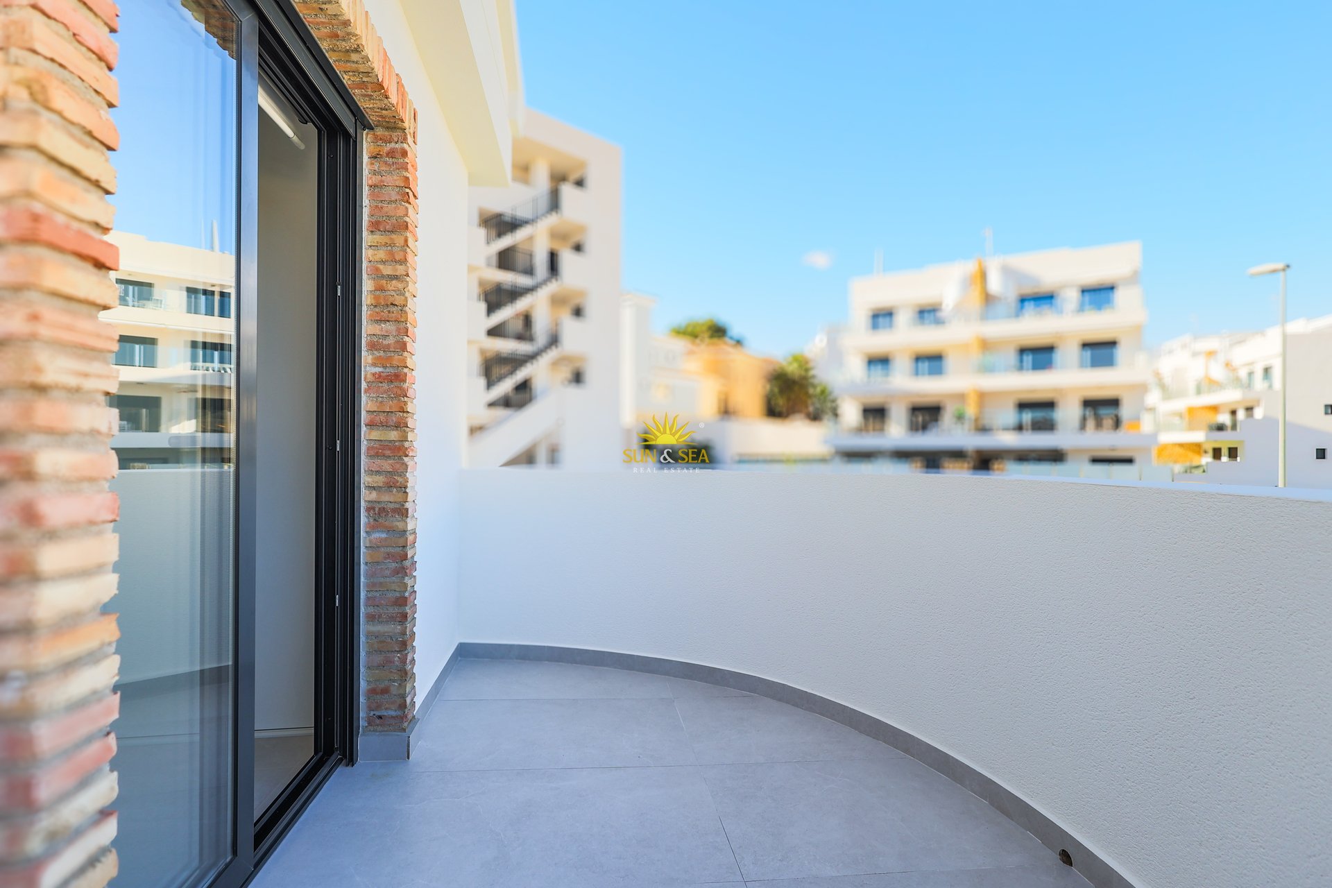 Obra nueva - Chalet - Orihuela Costa
