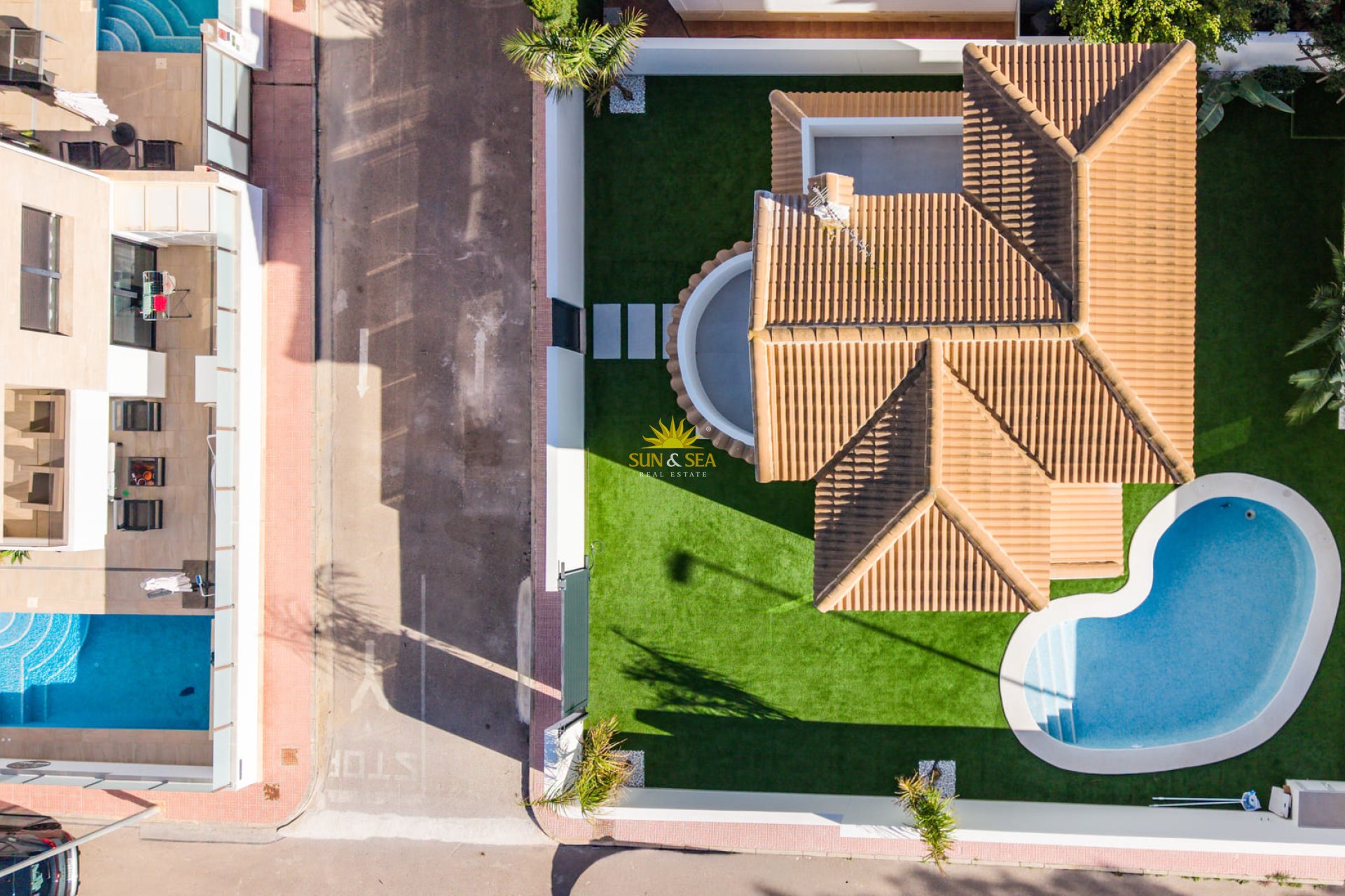 Obra nueva - Chalet - Orihuela Costa