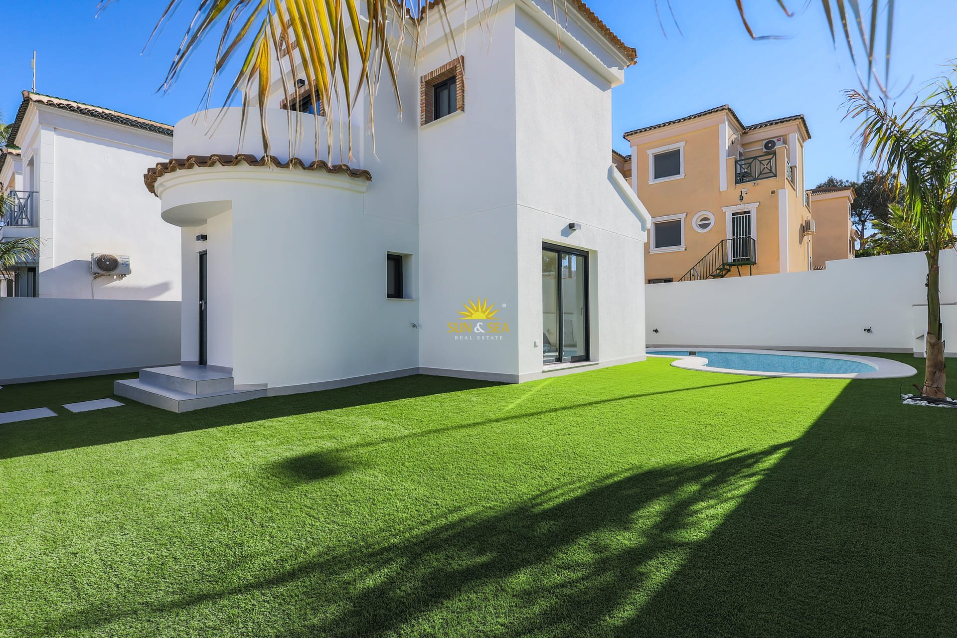 Obra nueva - Chalet - Orihuela Costa