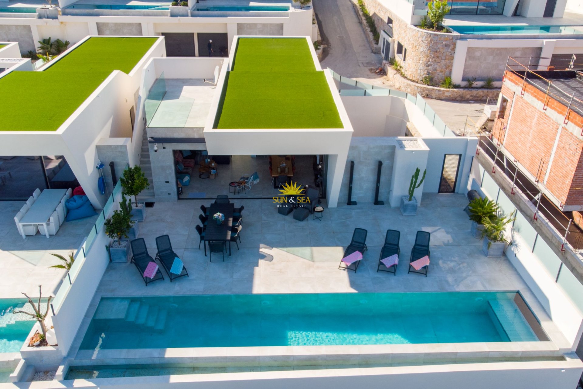 Obra nueva - Chalet - Rojales