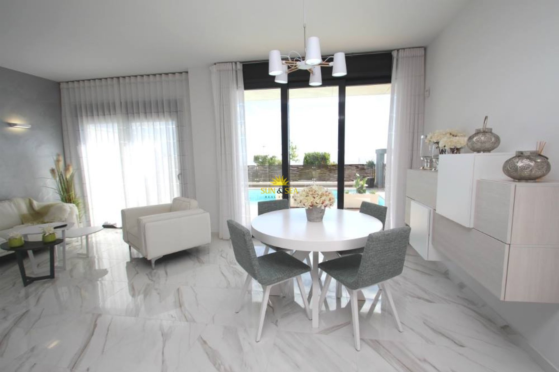 Obra nueva - Chalet -  - San Miguel de Salinas