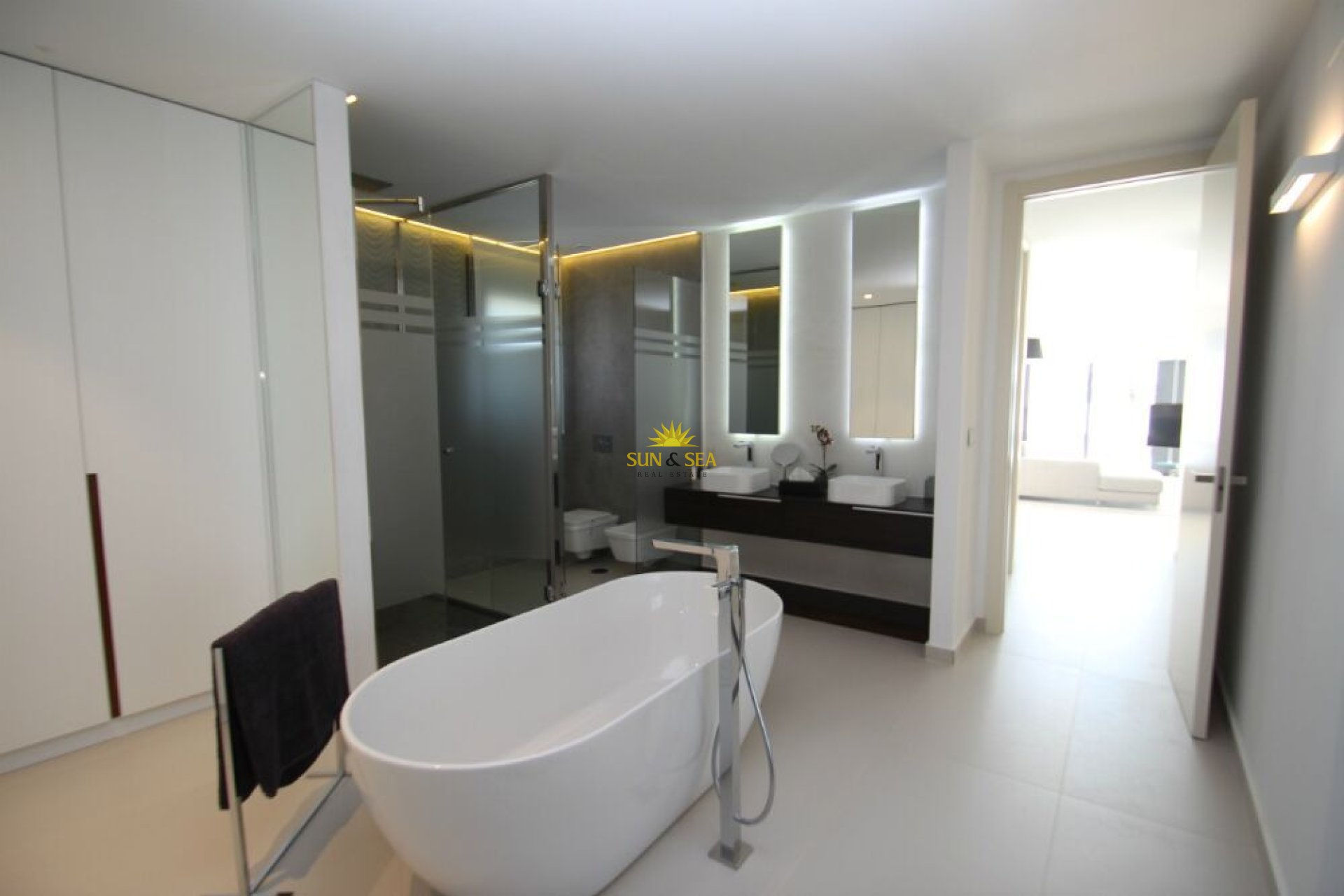 Obra nueva - Chalet -  - San Miguel de Salinas