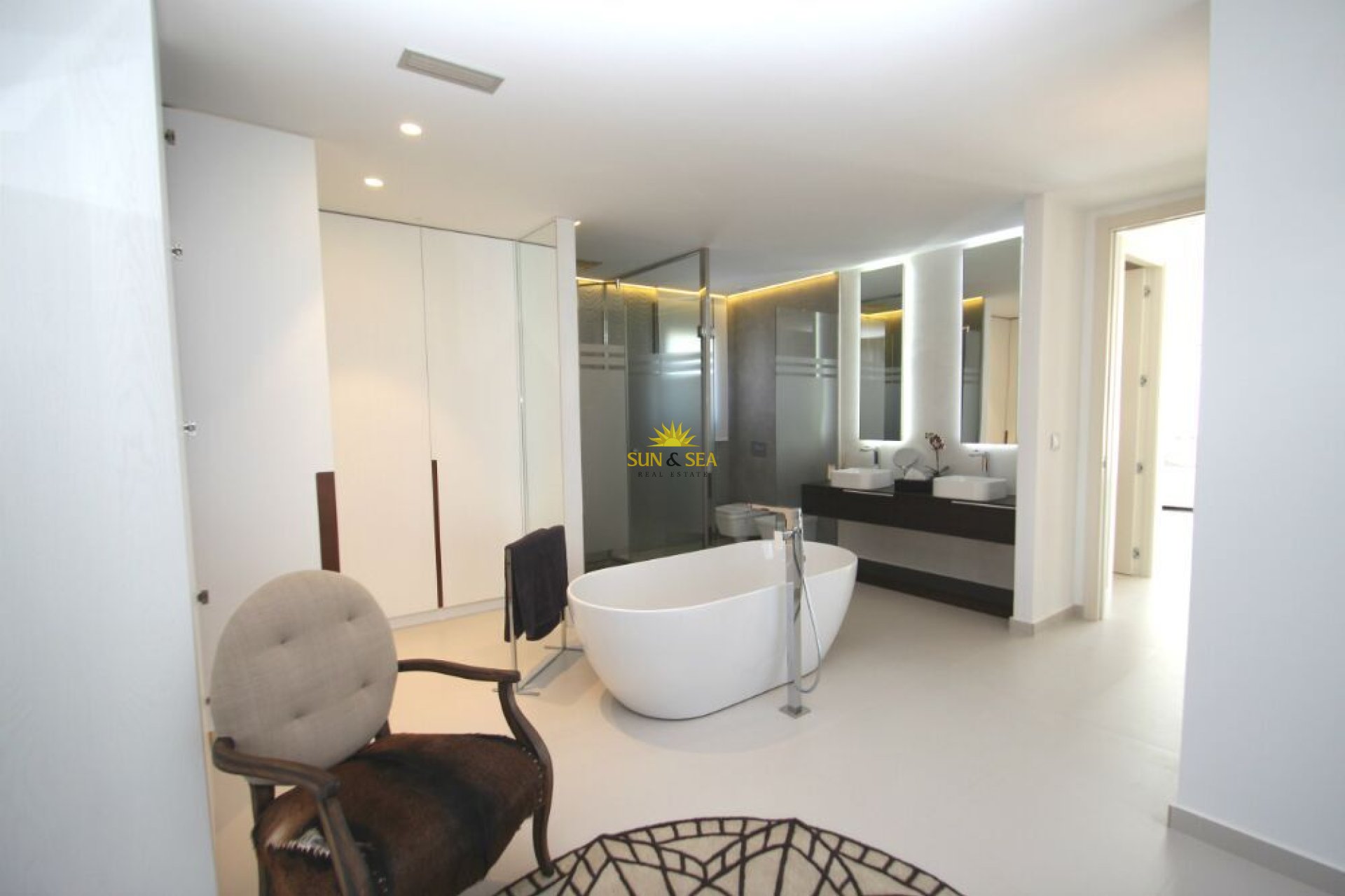 Obra nueva - Chalet -  - San Miguel de Salinas