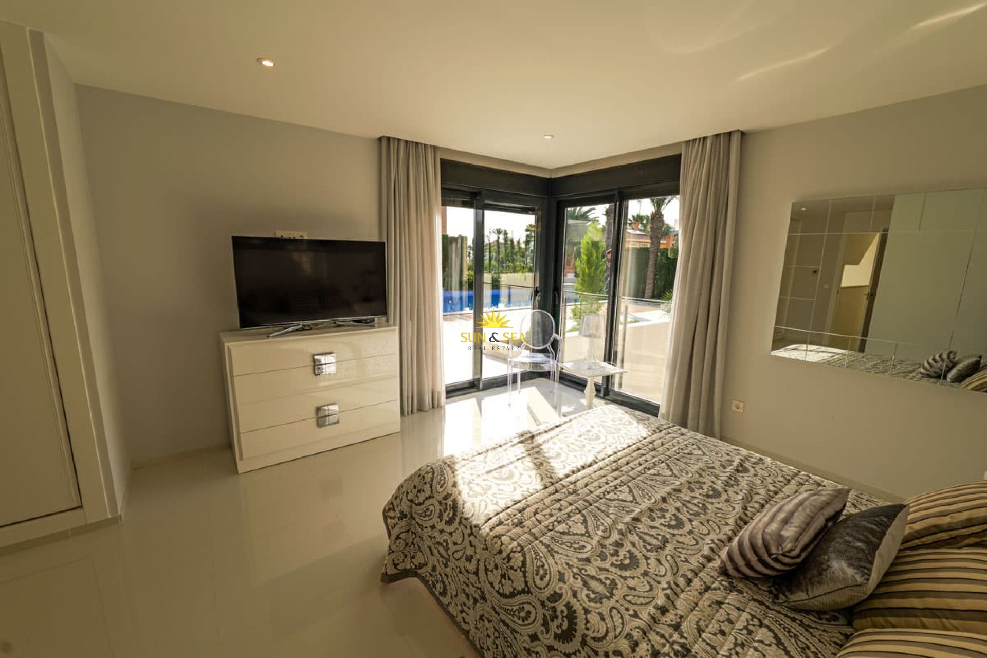 Obra nueva - Chalet -  - Torrevieja