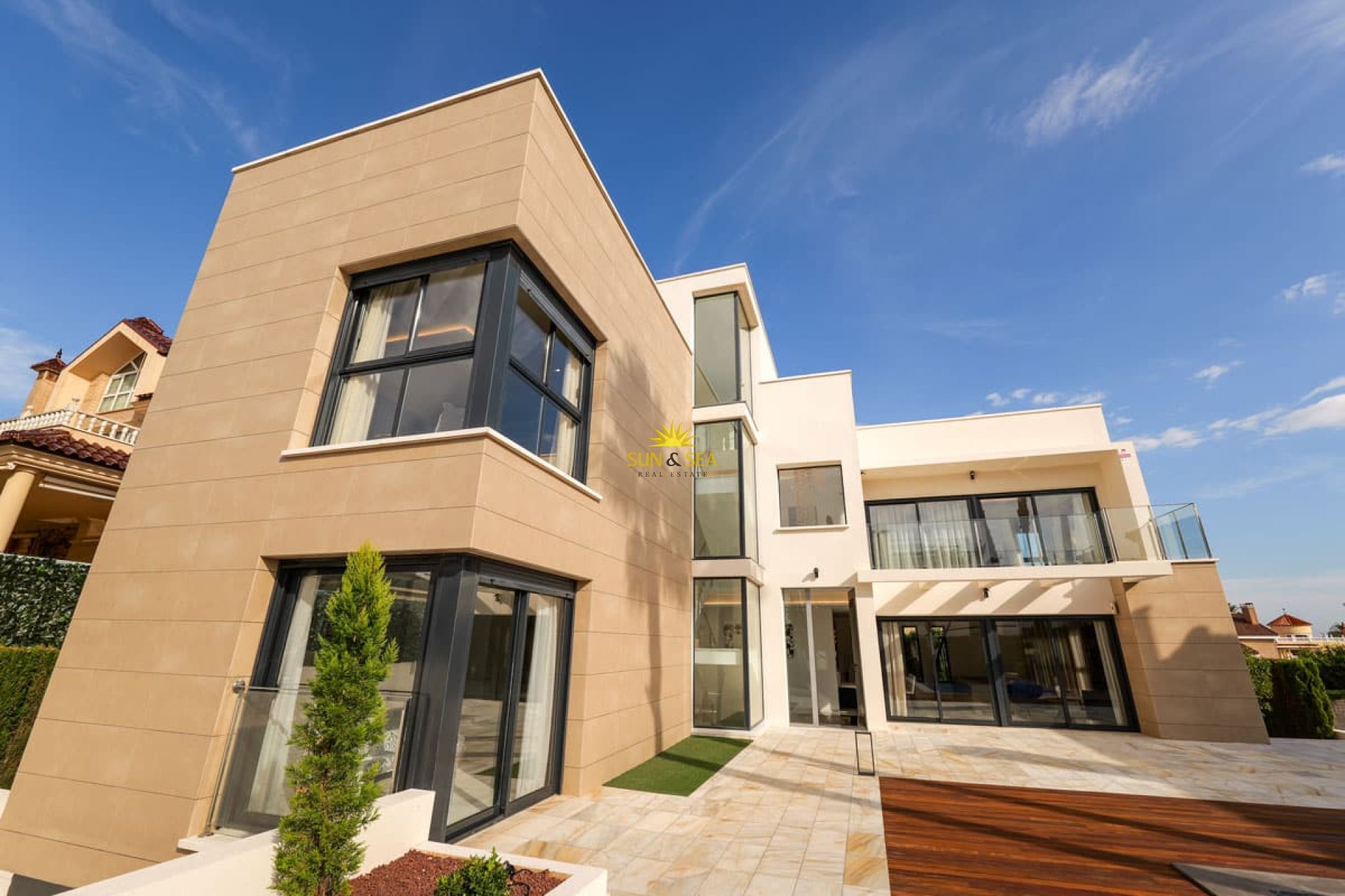 Obra nueva - Chalet -  - Torrevieja