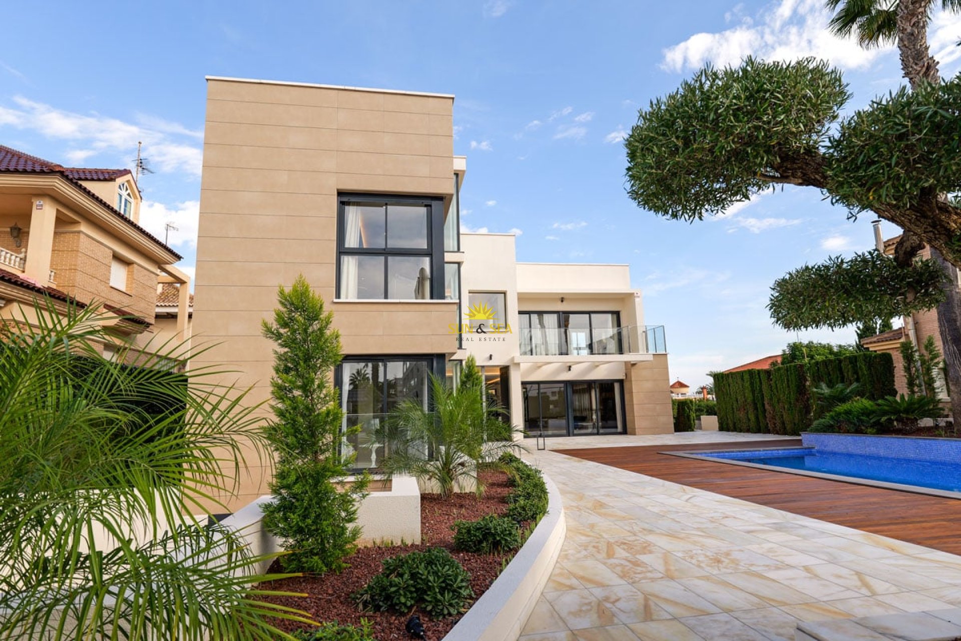 Obra nueva - Chalet -  - Torrevieja