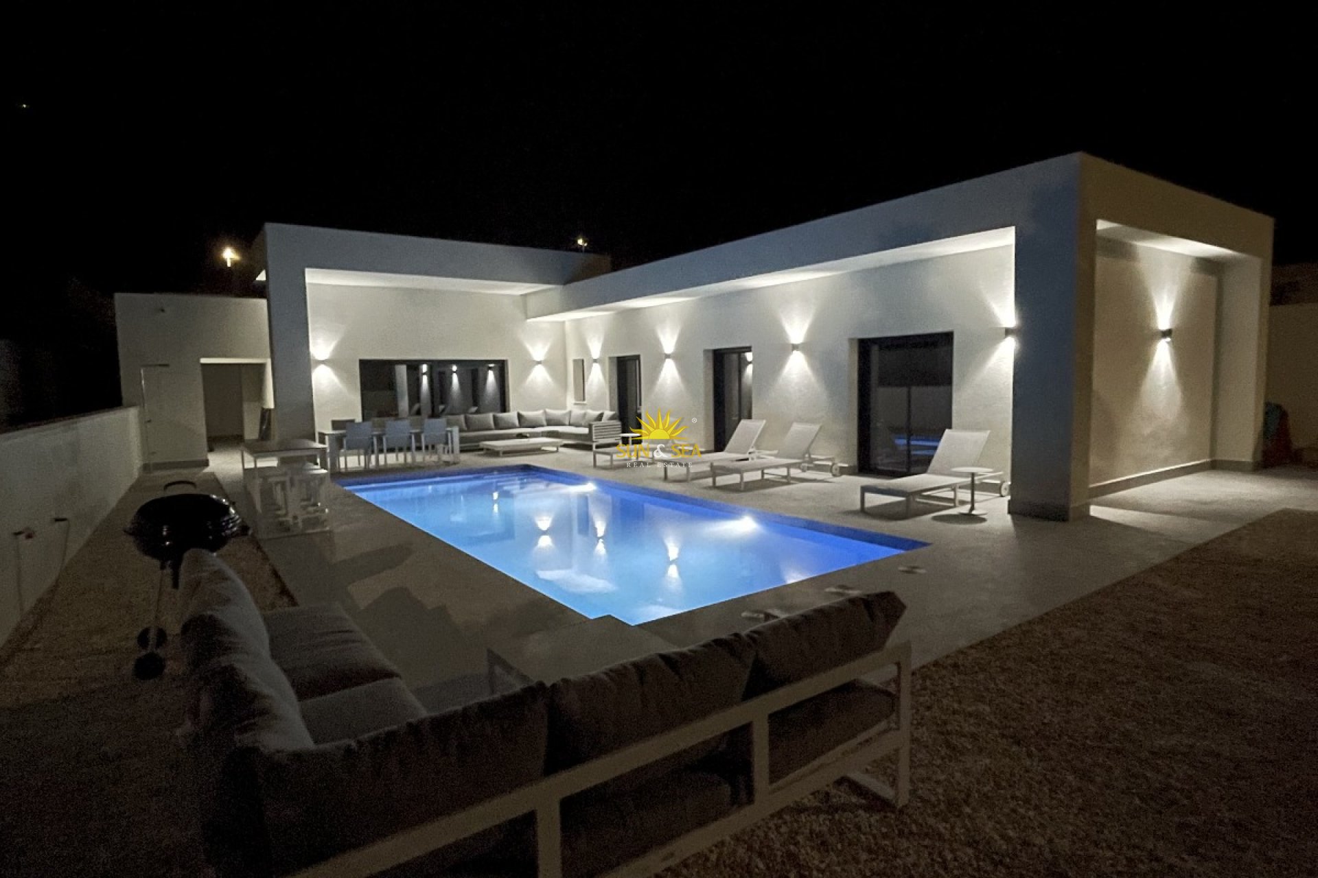 Obra nueva - detached - La Romana