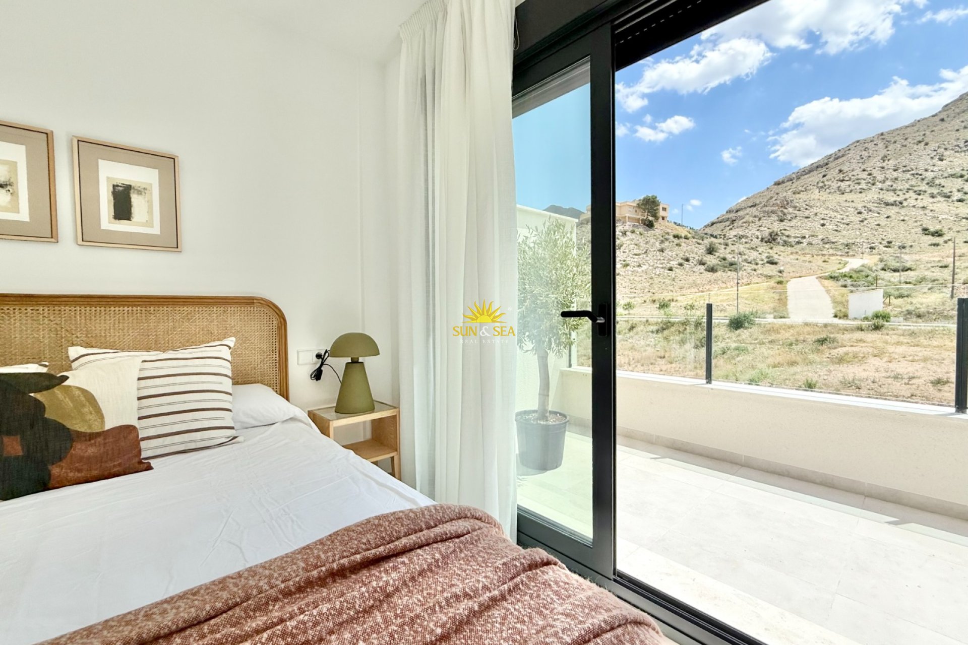 Obra nueva - low-bungalow - Cox