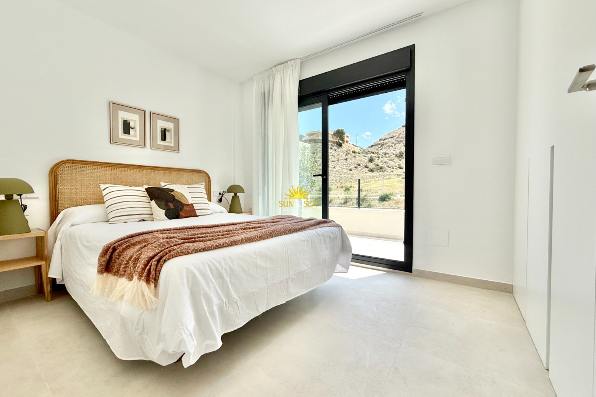 Obra nueva - low-bungalow - Cox