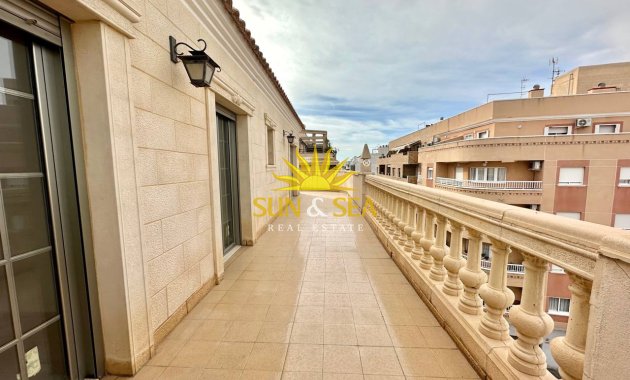 Penthouse - Lange Termijn Verhuur - Torrevieja - Centro