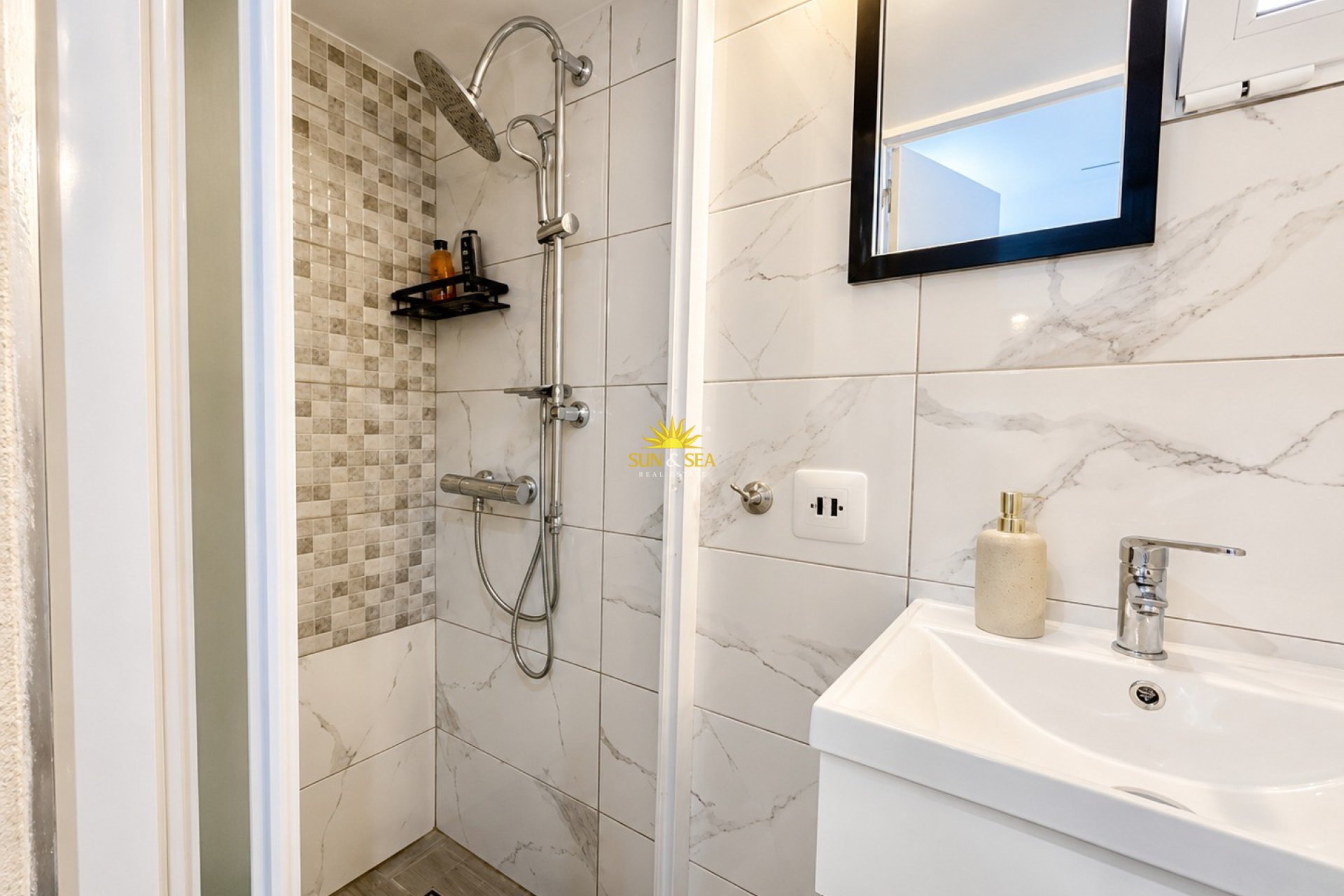Перепродажа - Apartment - Torrevieja - Paseo maritimo