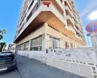 Перепродажа - Commercial - Torrevieja - Playa del Acequión