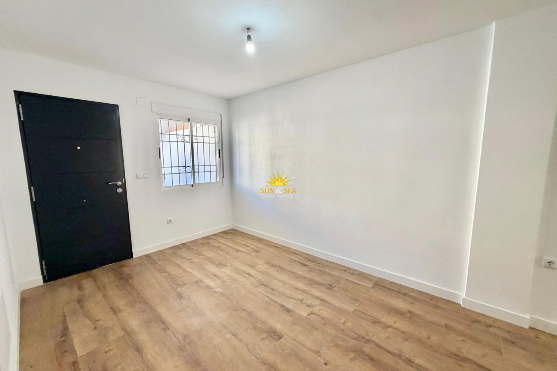Перепродажа - Townhouse - Torrevieja - Parque de las Naciones