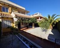 Перепродажа - Villa - Orihuela Costa - La Zenia