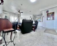 Перепродажа - Villa - Orihuela Costa - La Zenia