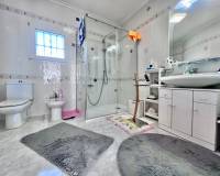 Перепродажа - Villa - Orihuela Costa - La Zenia