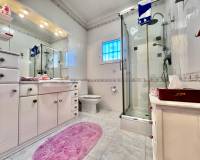 Перепродажа - Villa - Orihuela Costa - La Zenia