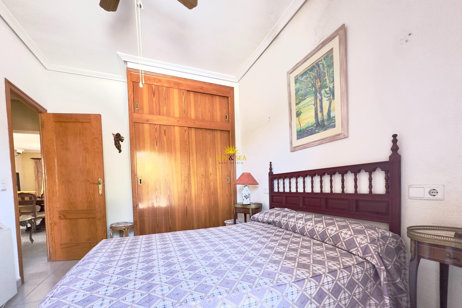 Перепродажа - Villa - Orihuela Costa - La Zenia