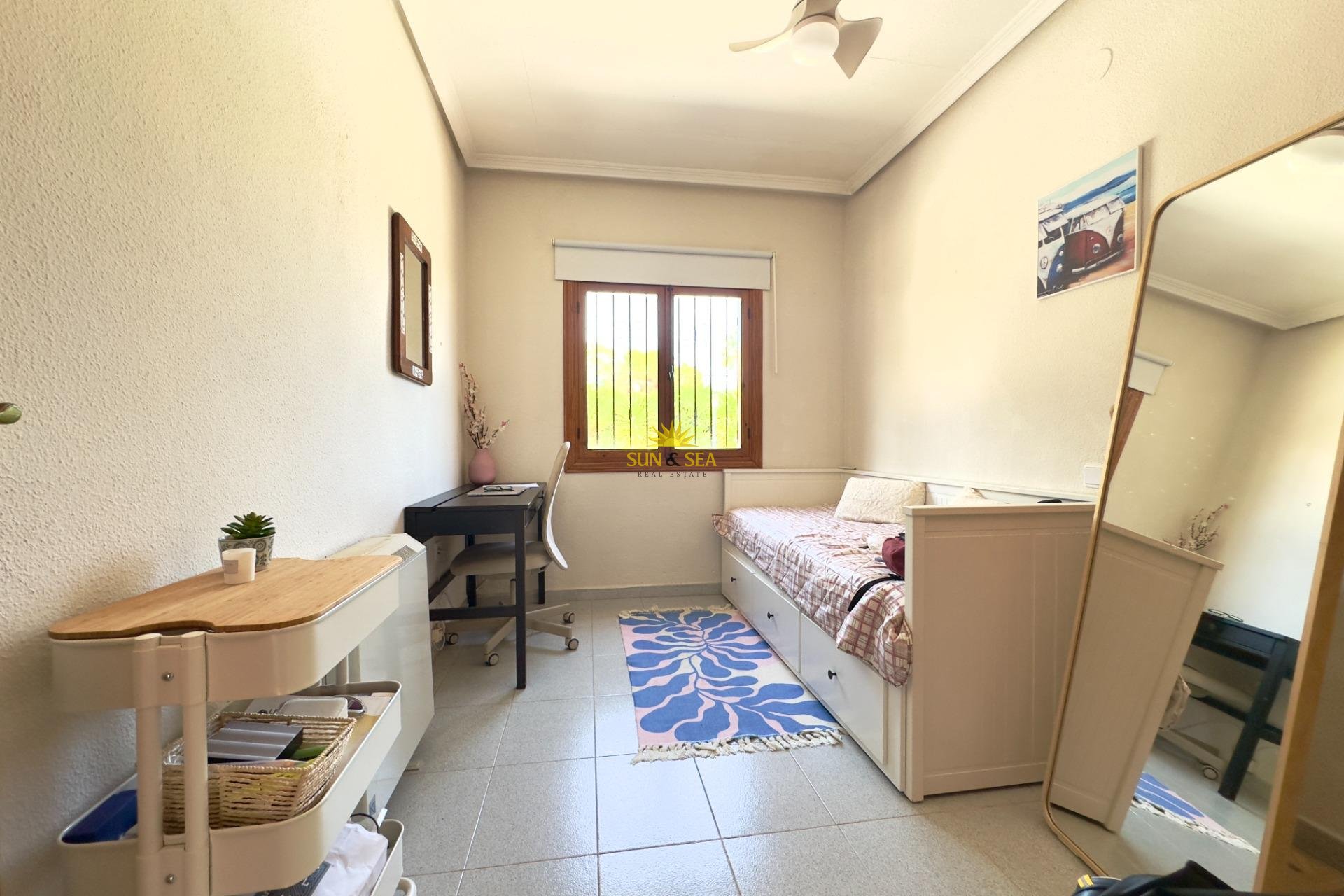 Перепродажа - Villa - Orihuela Costa - La Zenia