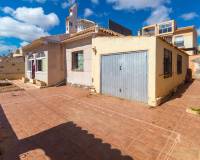 Перепродажа - Villa - Orihuela Costa - Los Almendros-La Florida