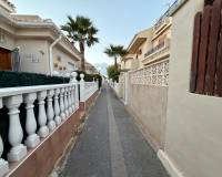 Перепродажа - Villa - Orihuela Costa - Playa Flamenca