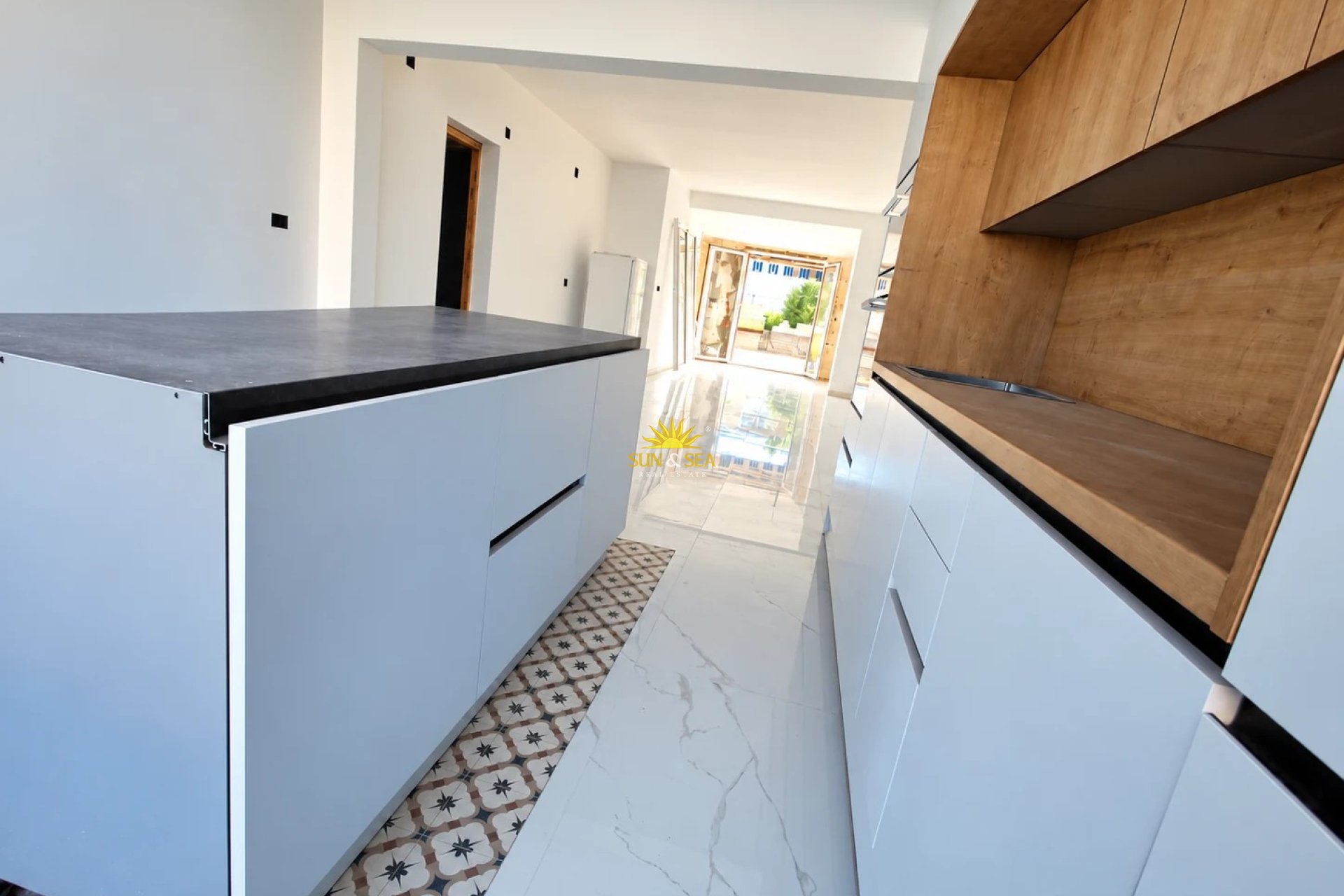 Перепродажа - Villa - Orihuela Costa