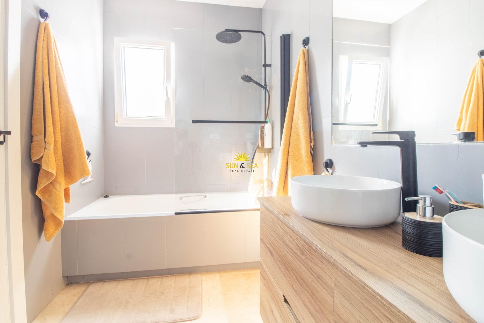 Перепродажа - Villa - San Miguel de Salinas - Blue Lagoon - El Galan